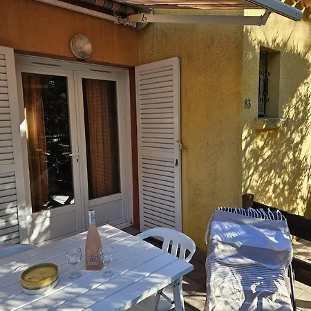 Terrasse Dans Calme Lejlighed Agde